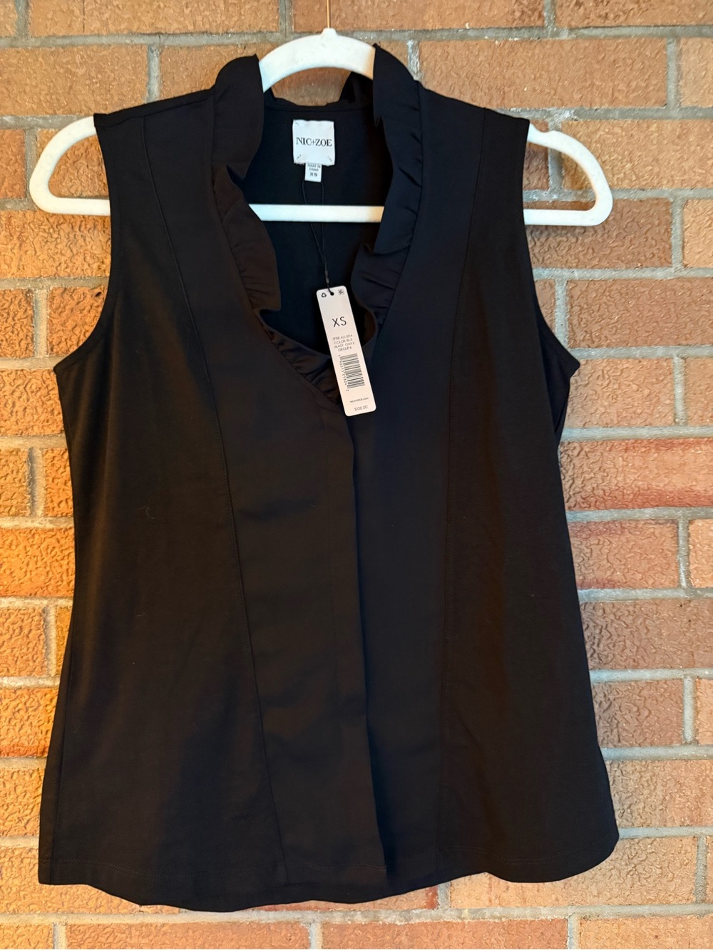 New Nic & Zoe black ruffle neck tank XS